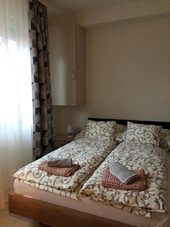 Jacint Apartman Bed & Breakfast Hajduszoboszlo Exterior photo