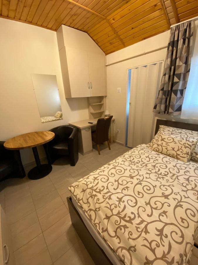 Jacint Apartman Bed & Breakfast Hajduszoboszlo Exterior photo